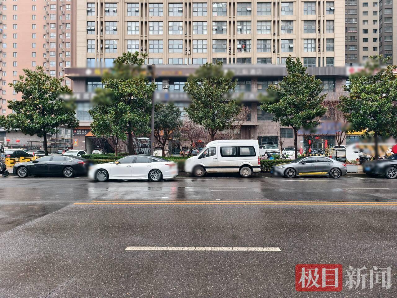 西安街頭一新能源車凌晨突發(fā)爆響<strong></p>
<p>長(zhǎng)沙庭院景觀設(shè)計(jì)好不好</strong>，擋風(fēng)玻璃震裂掉落，車企客服稱車內(nèi)有不安全物品，警方介入調(diào)查，網(wǎng)傳部分信息與實(shí)際不符:長(zhǎng)沙庭院景觀設(shè)計(jì)好不好