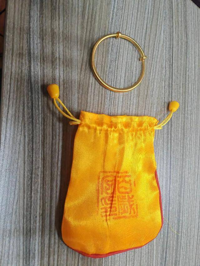 浙江一女子感覺金手鐲變輕，仔細(xì)一看竟變“金包銀”！民警調(diào)查時前男友上門自首：掉包偷賣后覺都睡不好:長沙美麗鄉(xiāng)村規(guī)劃設(shè)計價格