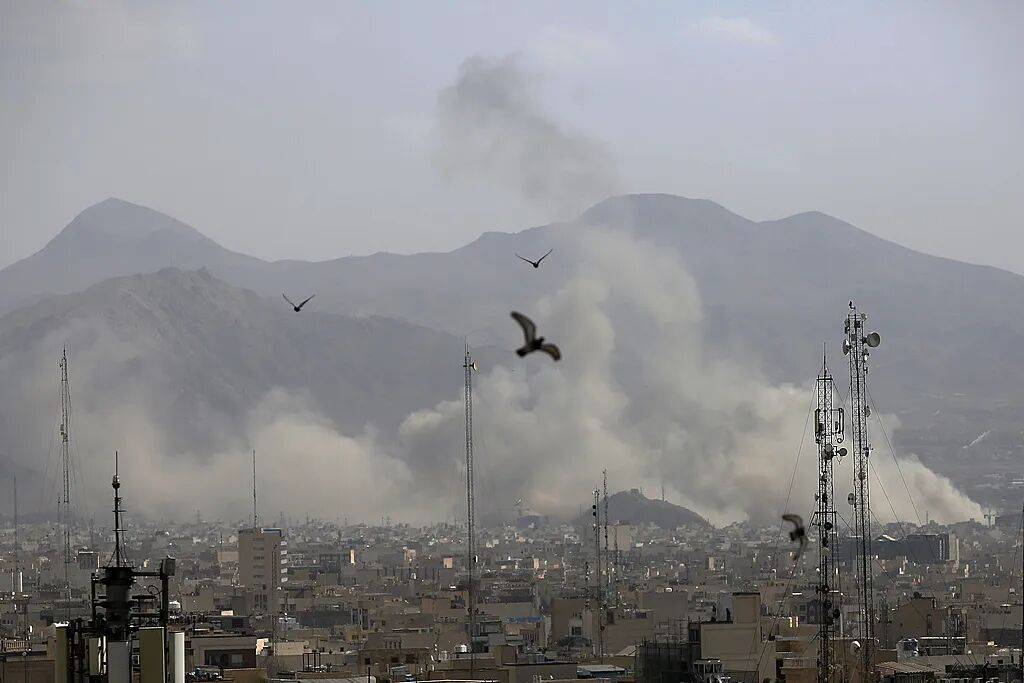 此次“斬首式”打擊<strong></p>
<p>長(zhǎng)沙屋頂花園設(shè)計(jì)哪里有</strong>，有何不同？:長(zhǎng)沙屋頂花園設(shè)計(jì)哪里有